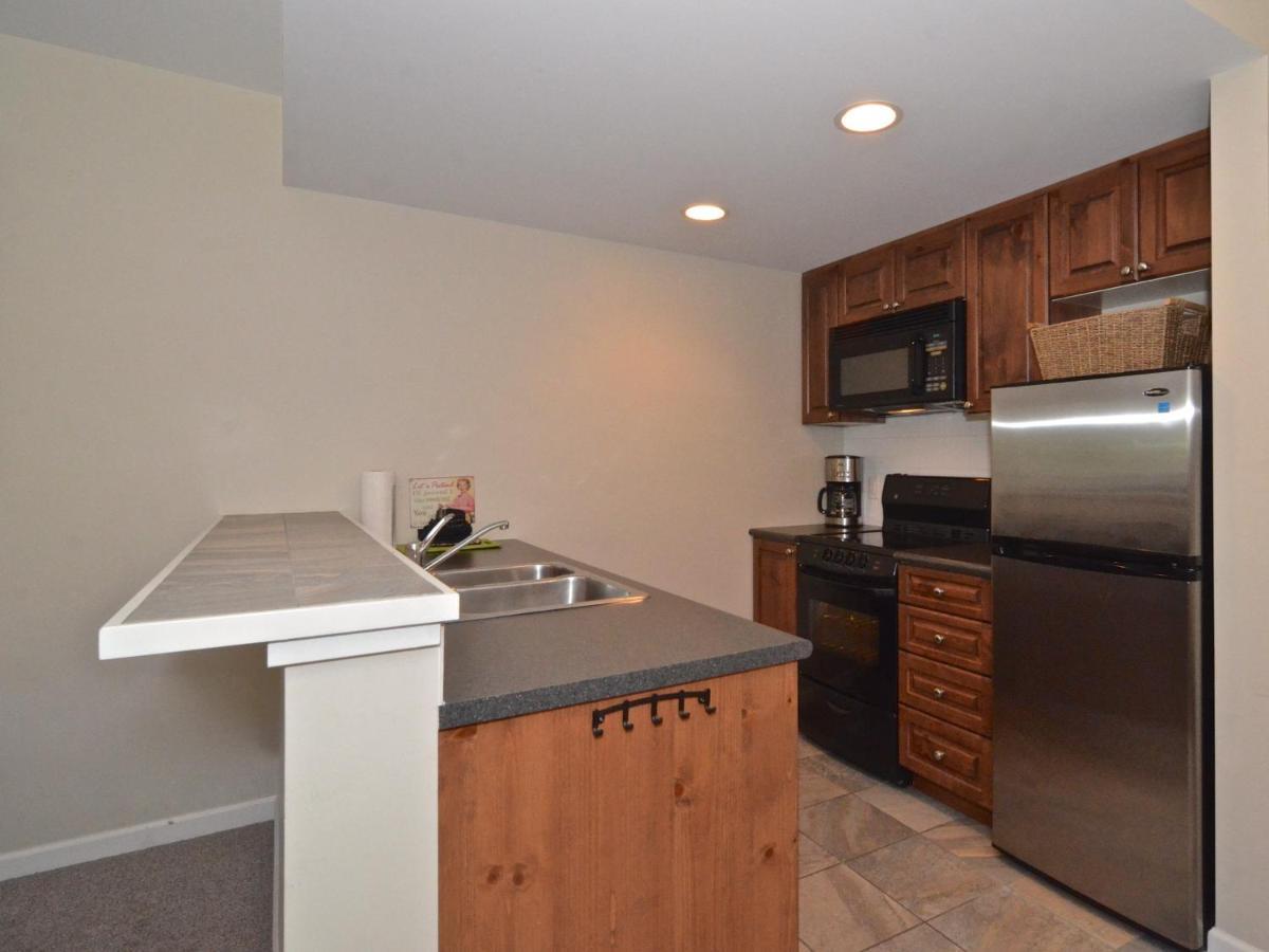 Whistler Blackcomb Vacation Rentals - Village North Buitenkant foto