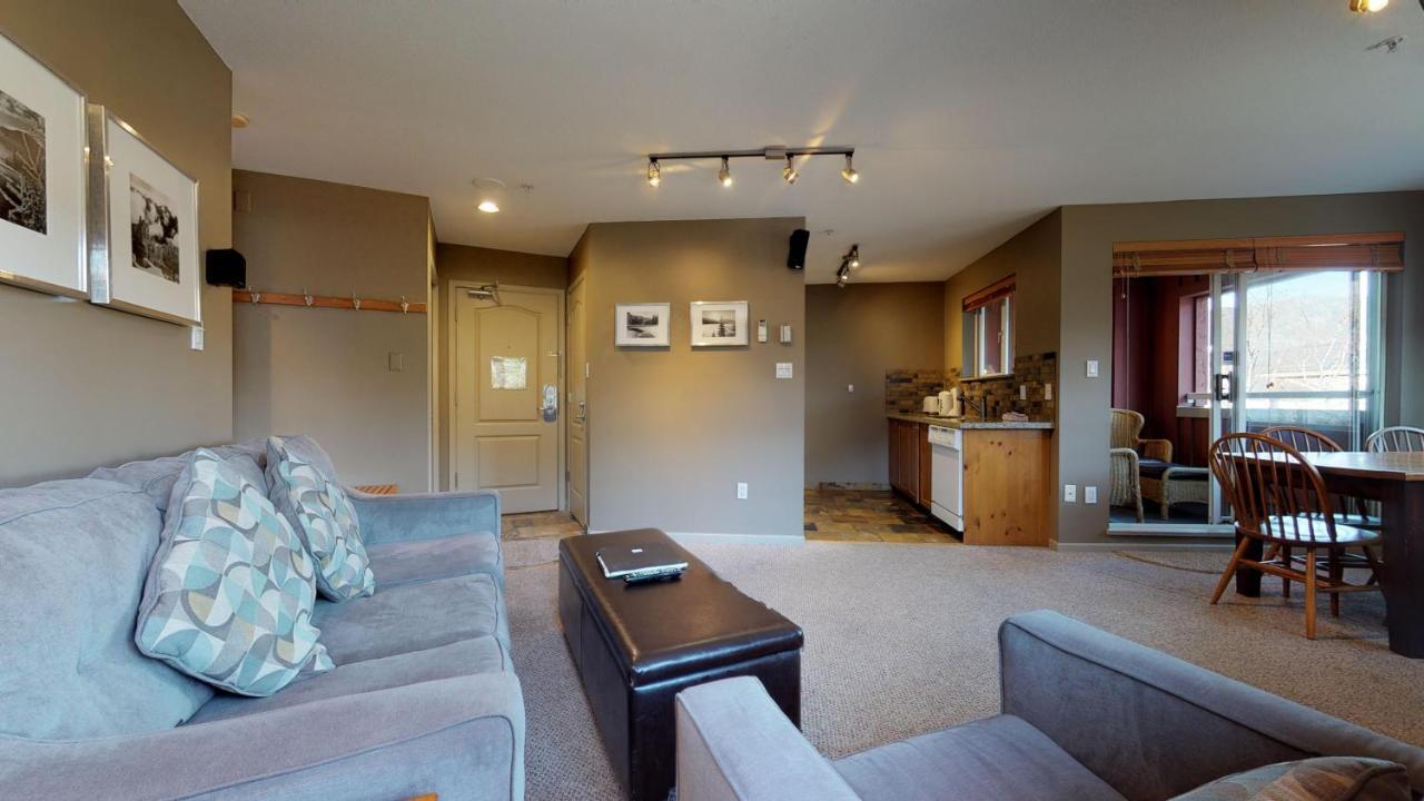 Whistler Blackcomb Vacation Rentals - Village North Buitenkant foto