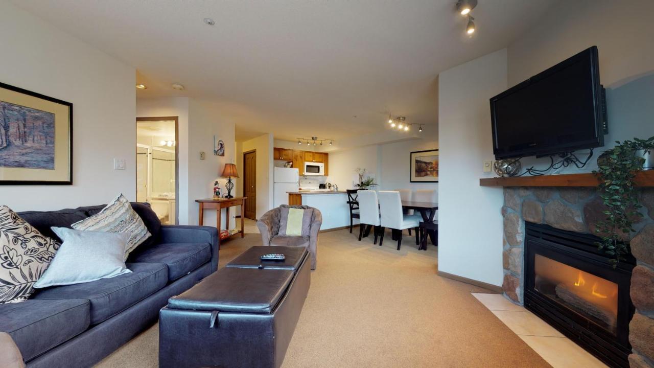 Whistler Blackcomb Vacation Rentals - Village North Buitenkant foto
